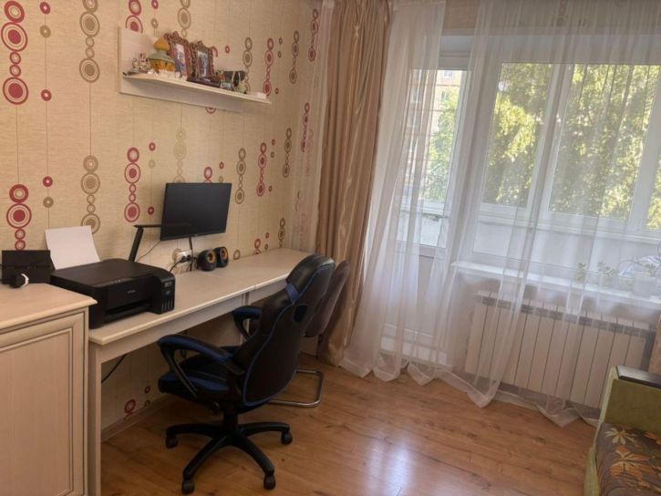 2-комн квартира Конева ул, 8