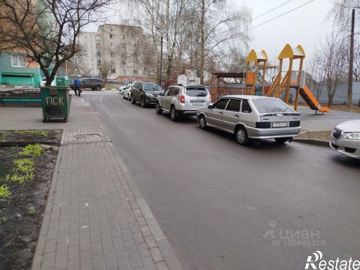 2-комн квартира Привольная улица, 32,  д. 32