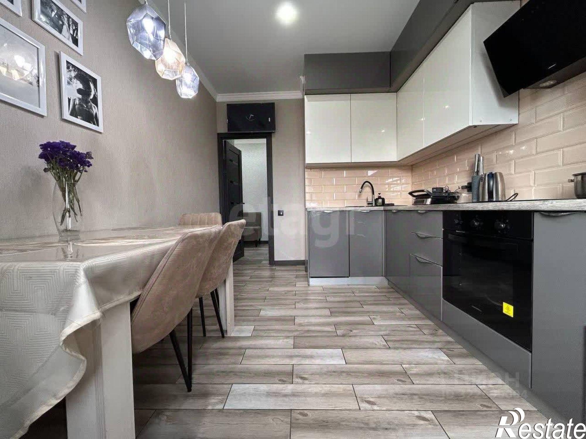 Купить квартиру за 5 700 000 рублей на улица Есенина, 8