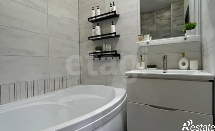 1-комн квартира улица Есенина, 8,  д. 8