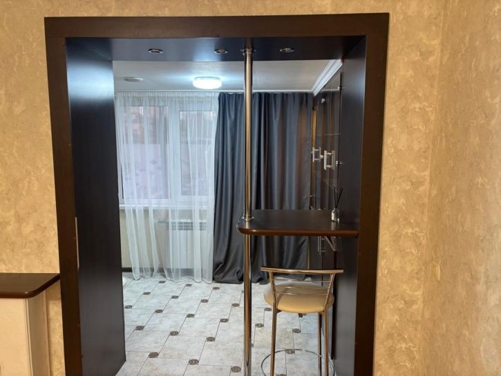 2-комн квартира Маяковского улица, 18