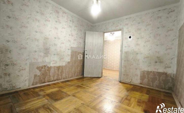 3-комн квартира ул 5 Августа, 4,  д. 4