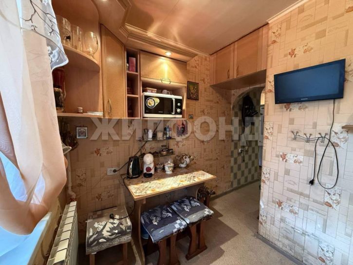 2-комн квартира Костюкова улица, д.21