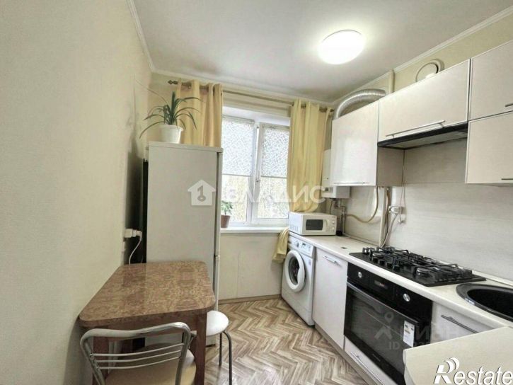 2-комн квартира Привольная улица, 13,  д. 13