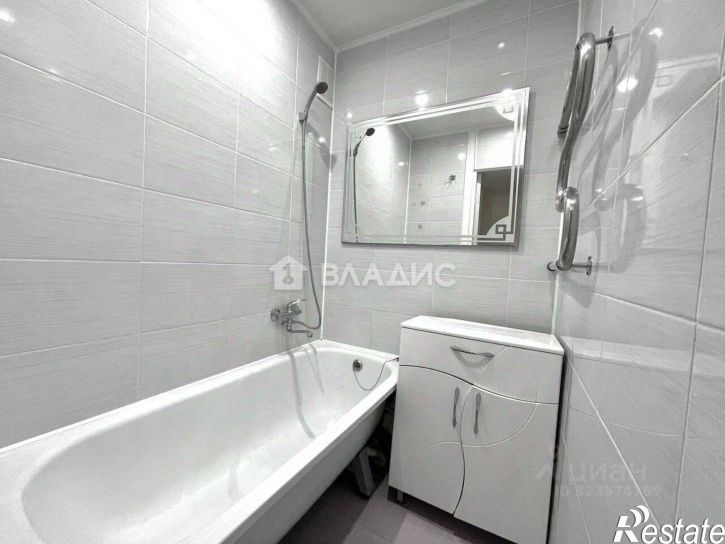 2-комн квартира Привольная улица, 13,  д. 13