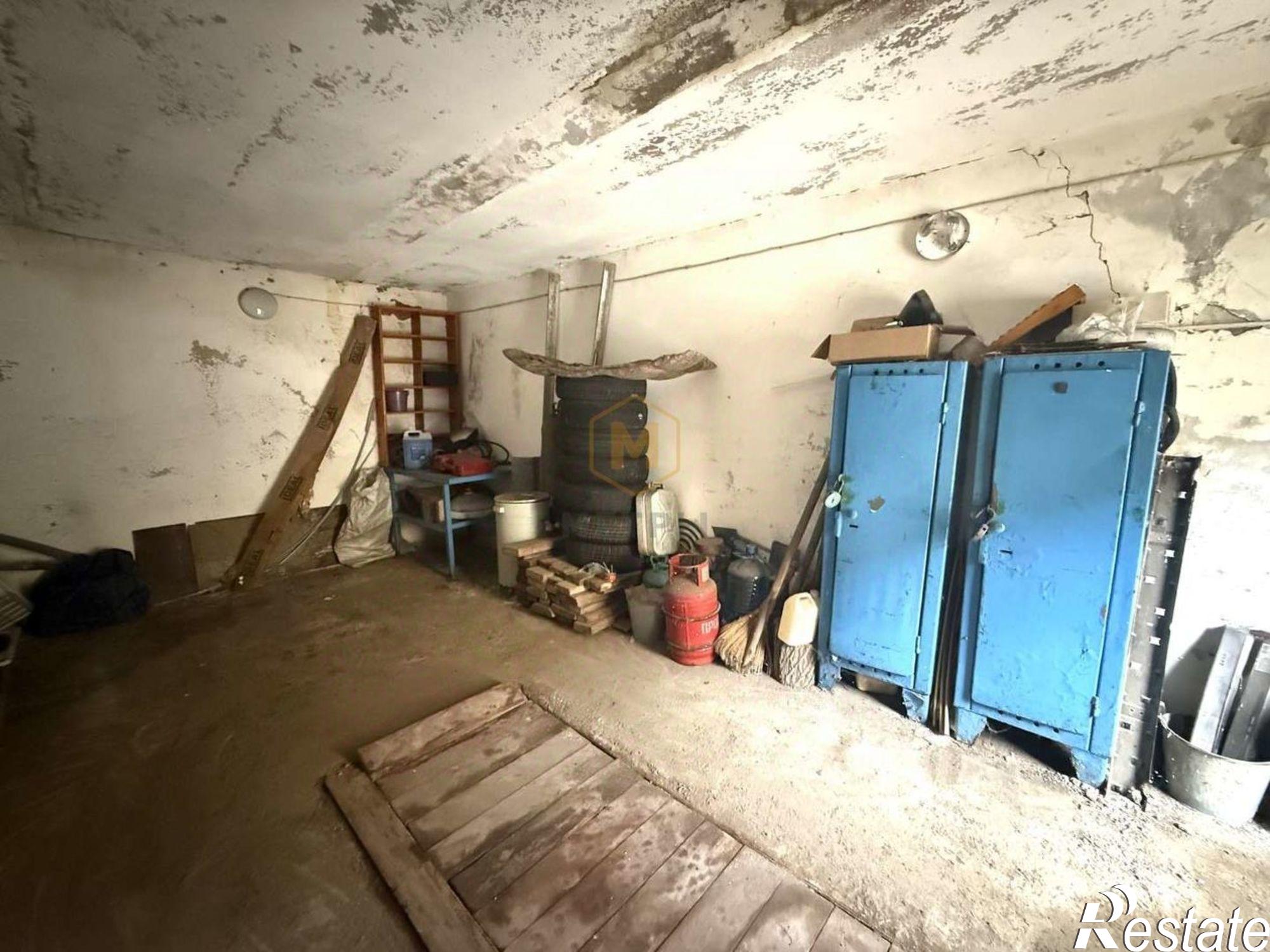 Купить гараж, место в паркинге за 696 371 рублей на ул Губкина, 14а