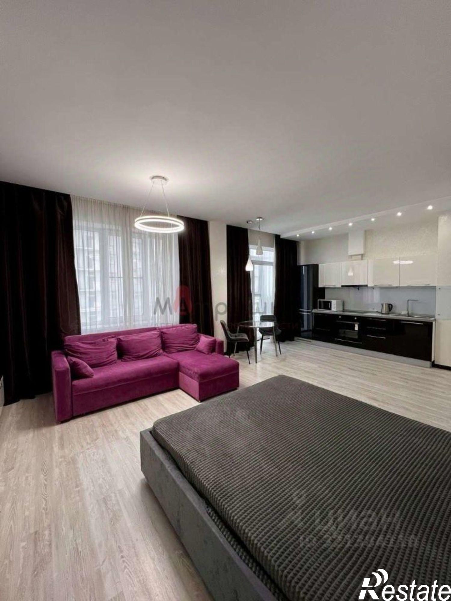 Купить квартиру за 13 500 000 рублей на Свято-Троицкий бульвар, 7