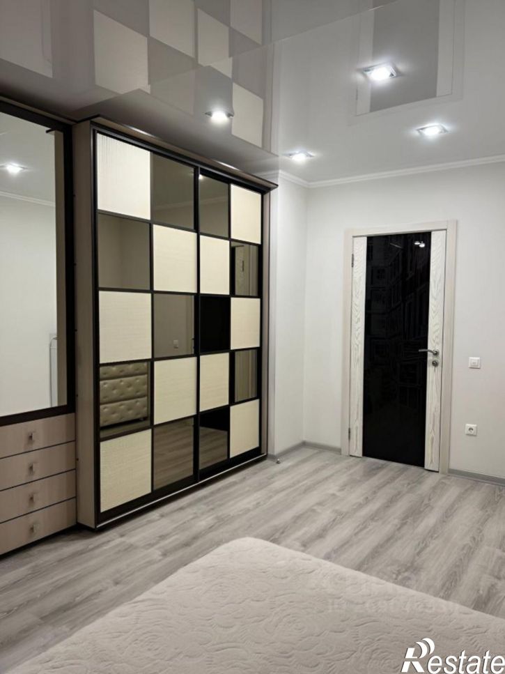 3-комн квартира ул Победы, 165,  д. 165