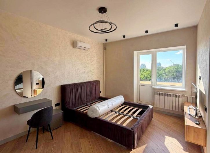 3-комн квартира Попова улица, 58