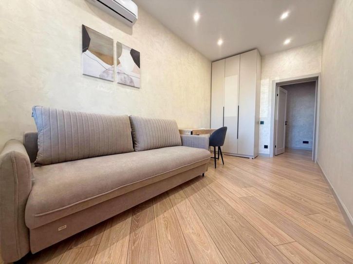 3-комн квартира Попова улица, 58