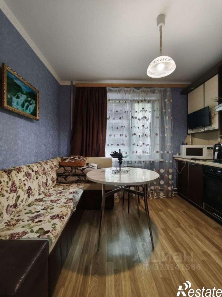 3-комн квартира улица Конева, 21,  д. 21