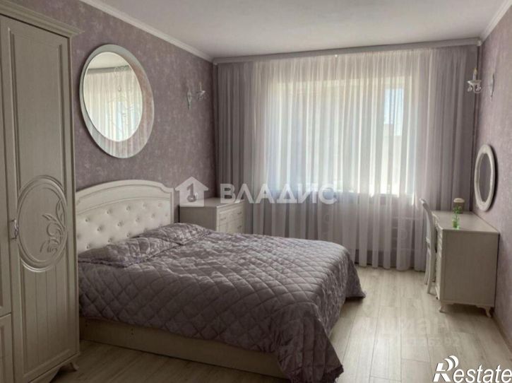 3-комн квартира улица Белгородского Полка, 67,  д. 67