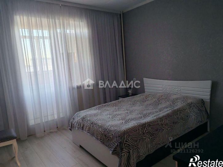 3-комн квартира улица Белгородского Полка, 67,  д. 67