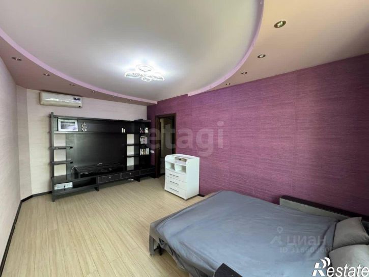 3-комн квартира улица Есенина, 44А,  д. 44А