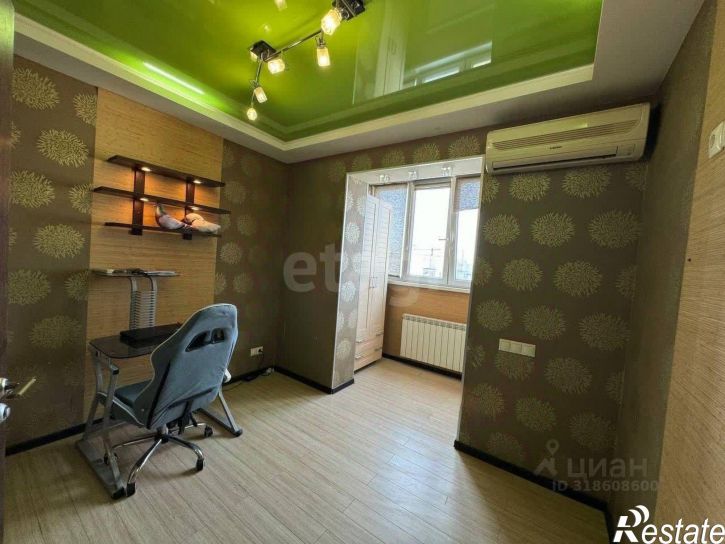 3-комн квартира улица Есенина, 44А,  д. 44А