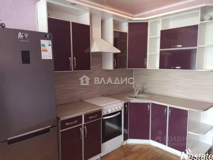 2-комн квартира улица 5 Августа, 35,  д. 35