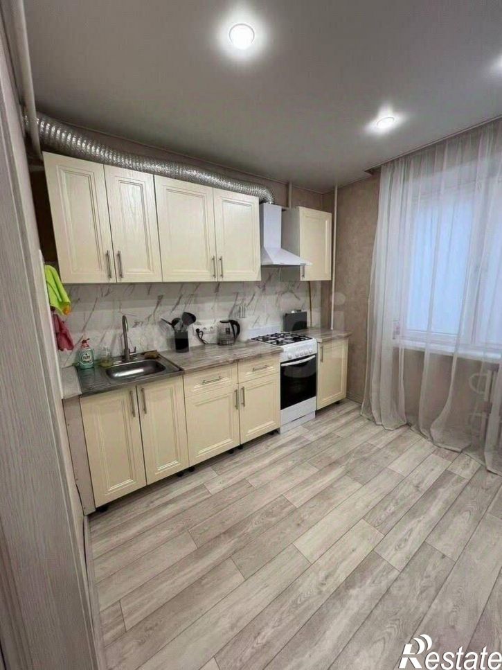 1-комн квартира улица Есенина, 20,  д. 20