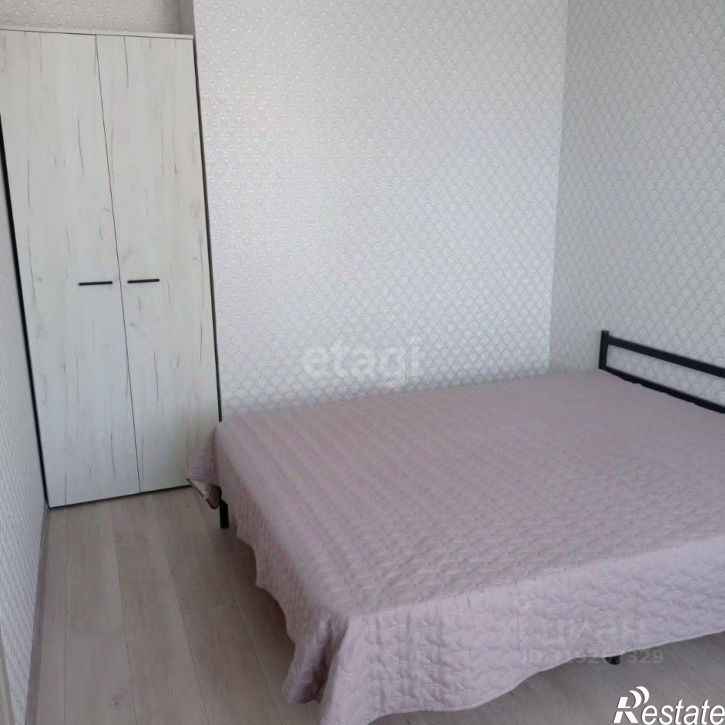 1-комн квартира улица Есенина, 15,  д. 15