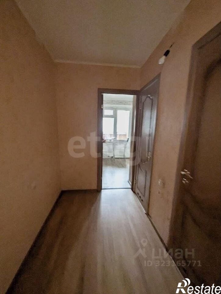 2-комн квартира улица Есенина, 50В,  д. 50В