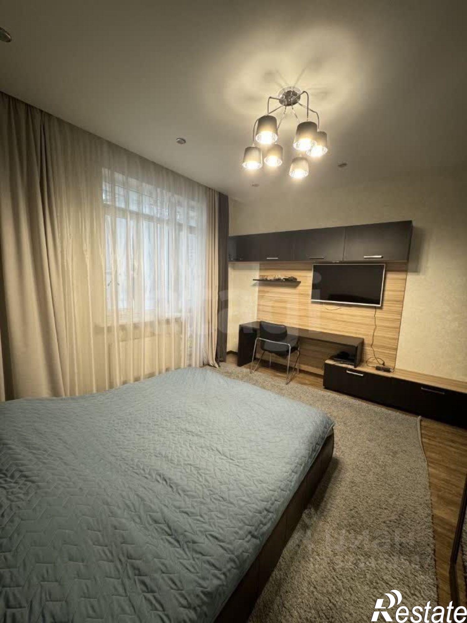 Купить квартиру за 23 000 000 рублей на Свято-Троицкий бульвар, 34