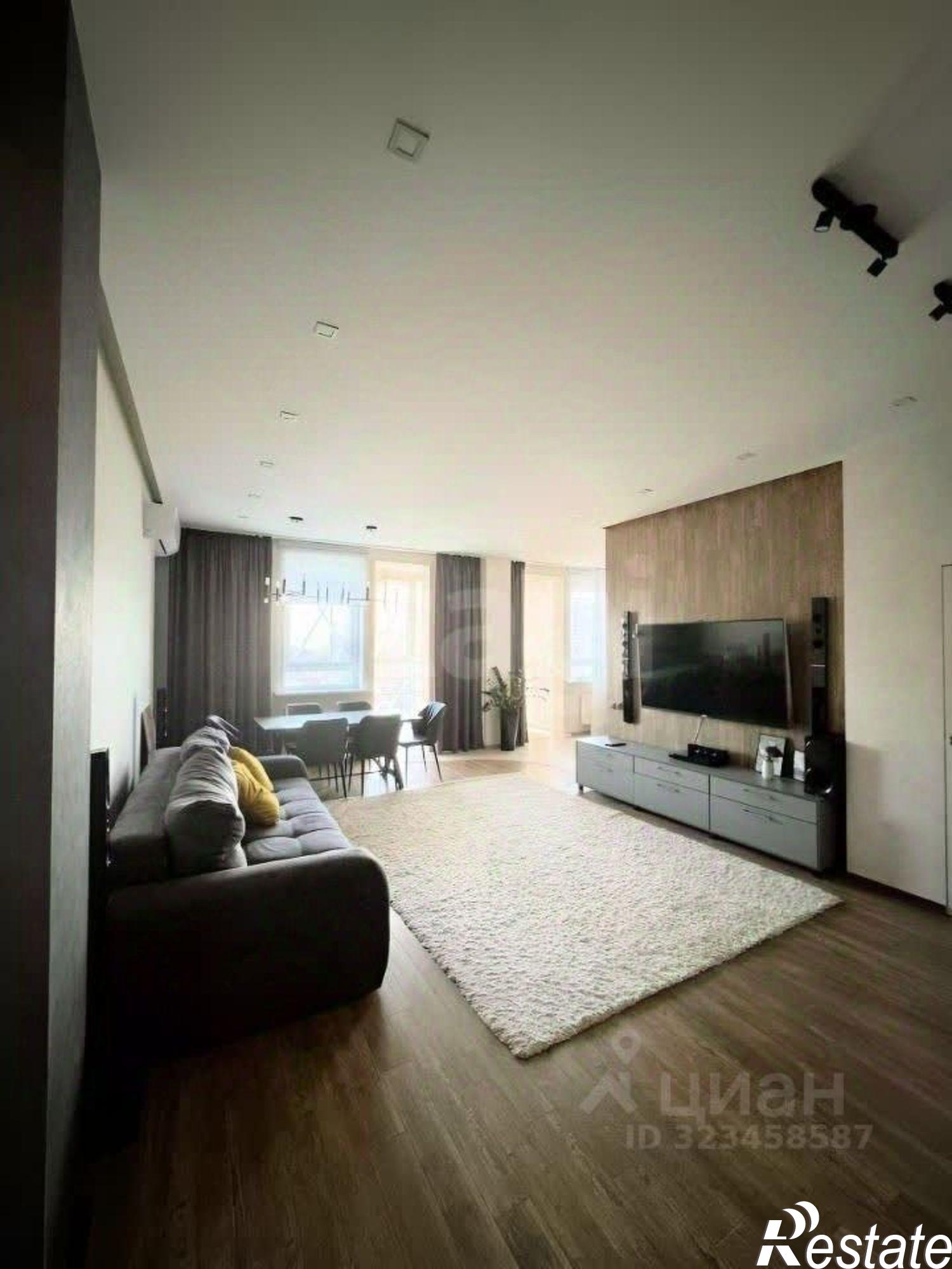 Купить квартиру за 23 000 000 рублей на Свято-Троицкий бульвар, 34