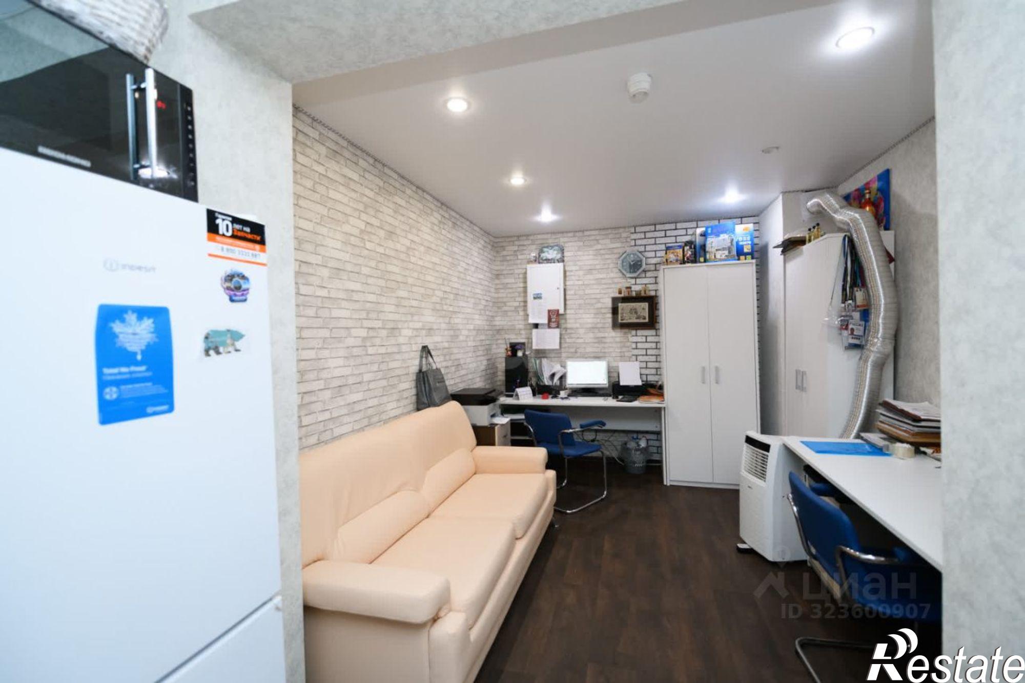 Купить офис, помещение под офис за 4 000 000 рублей на улица Есенина, 40