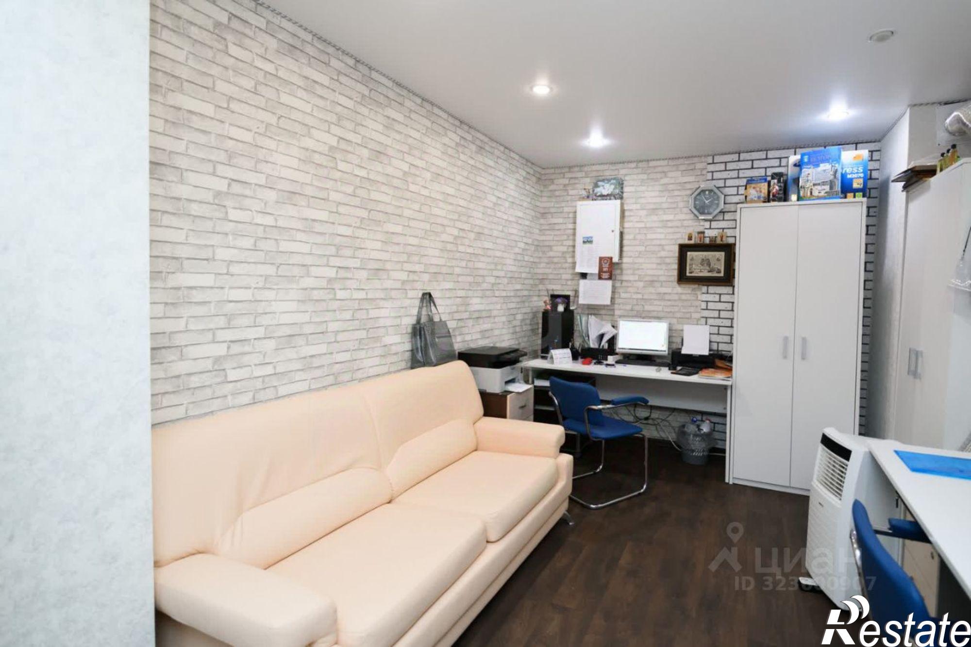 Купить офис, помещение под офис за 4 000 000 рублей на улица Есенина, 40