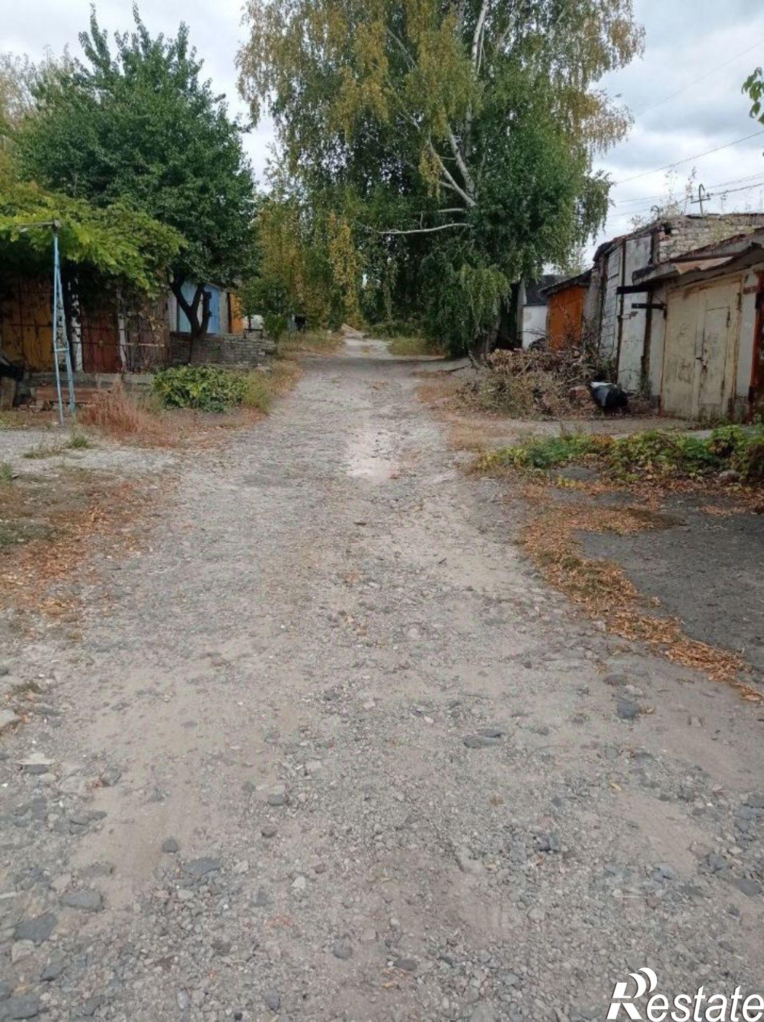 Купить гараж, место в паркинге за 497 292 рублей на Студенческая улица