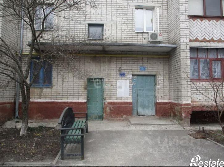 3-комн квартира улица Тельмана, 17,  д. 17