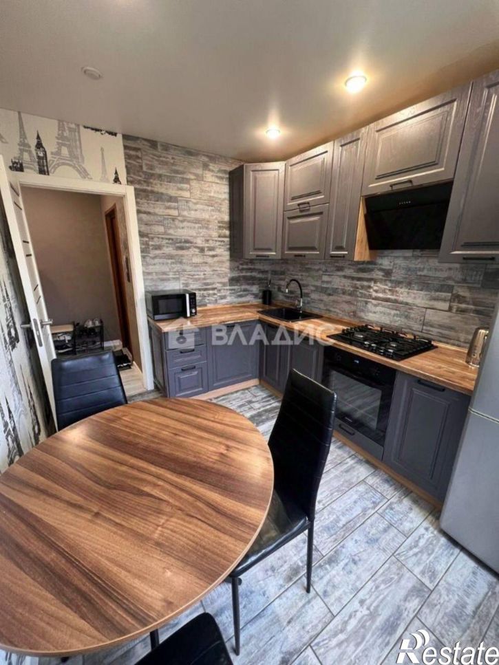 3-комн квартира улица Королёва, 9,  д. 9