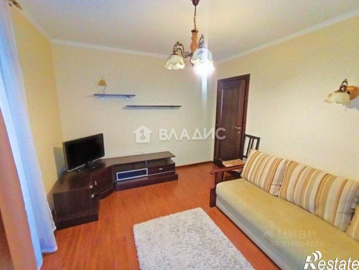 3-комн квартира улица Победы, 49 к2,  д. 49 к2