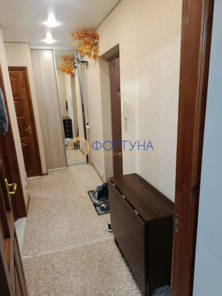 2-комн квартира Костюкова ул, 25