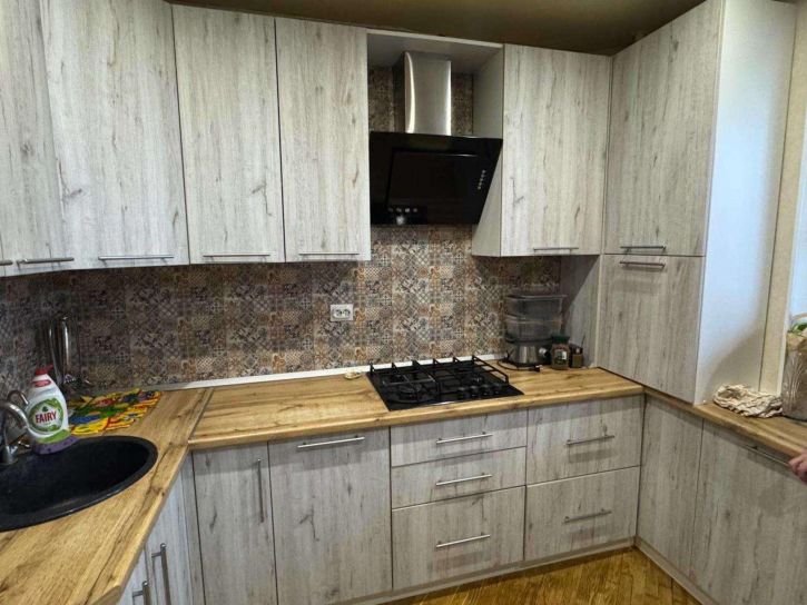 3-комн квартира Щорса улица, 49