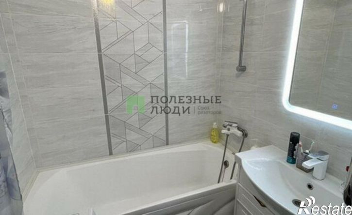 3-комн квартира бульвар Юности, 37,  д. 37