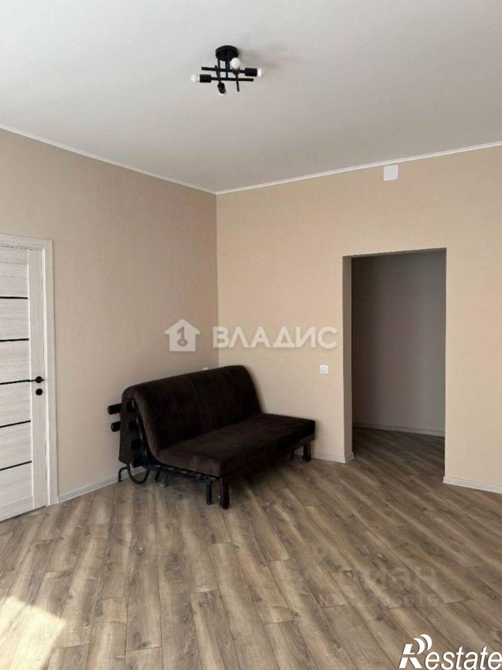 3-комн квартира пр-кт Славы, 4,  д. 4