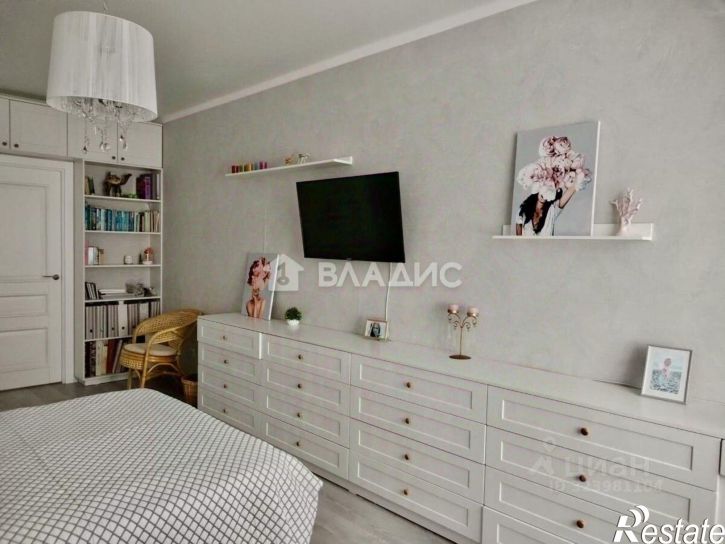 2-комн квартира улица Есенина, 9 к2,  д. 9 к2