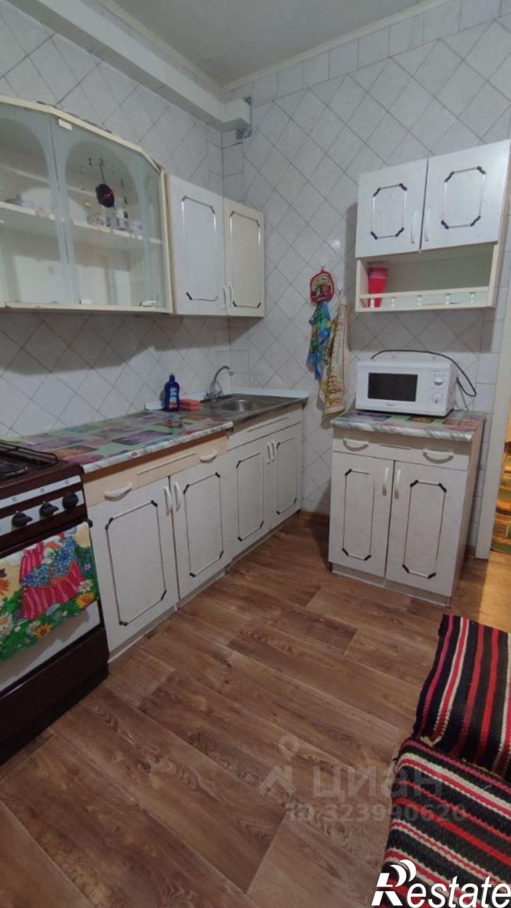 2-комн квартира улица Конева, 1,  д. 1