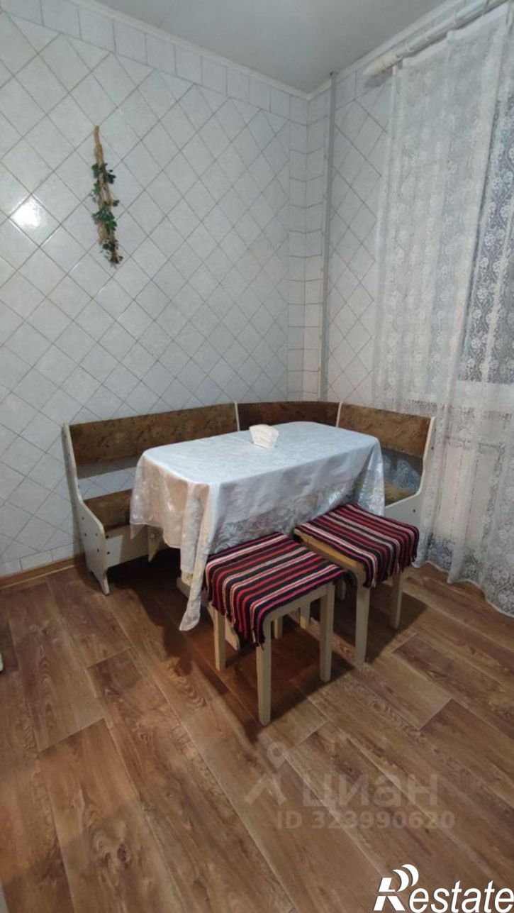 2-комн квартира улица Конева, 1,  д. 1