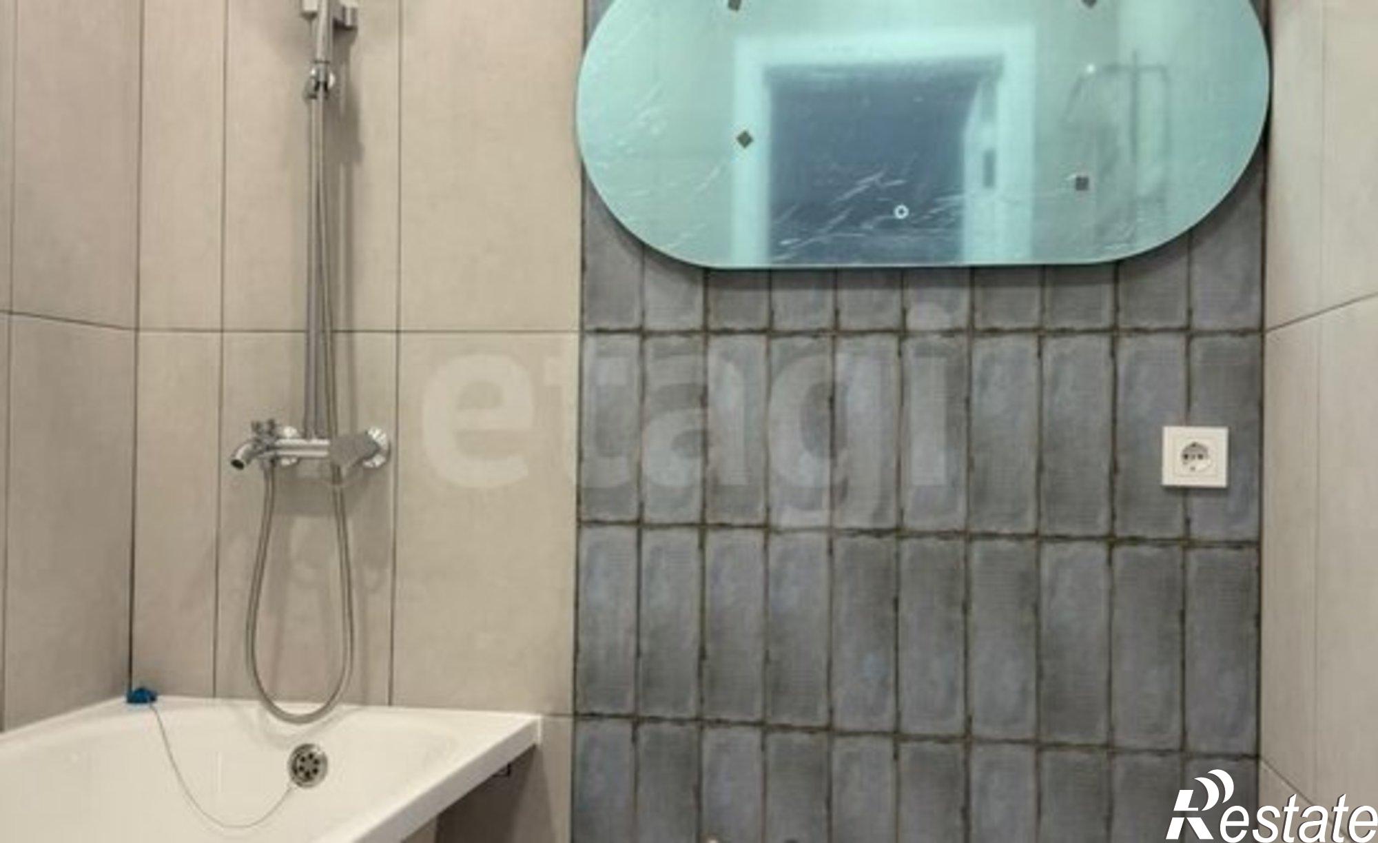 Купить квартиру за 6 400 000 рублей на улица Костюкова, 41