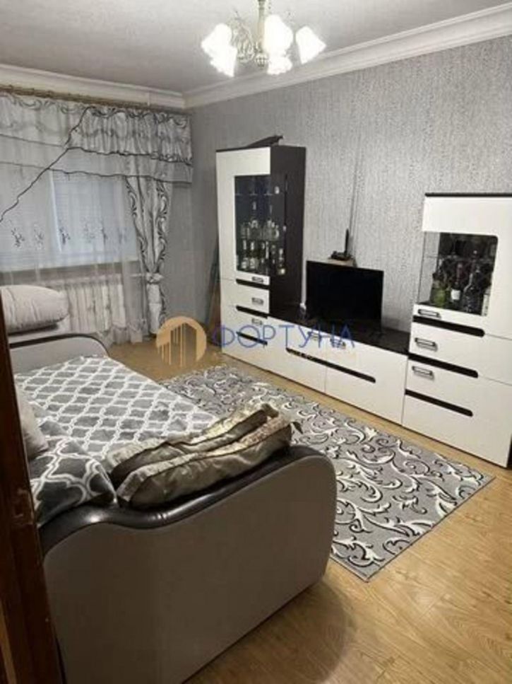 2-комн квартира Макаренко ул, 4а