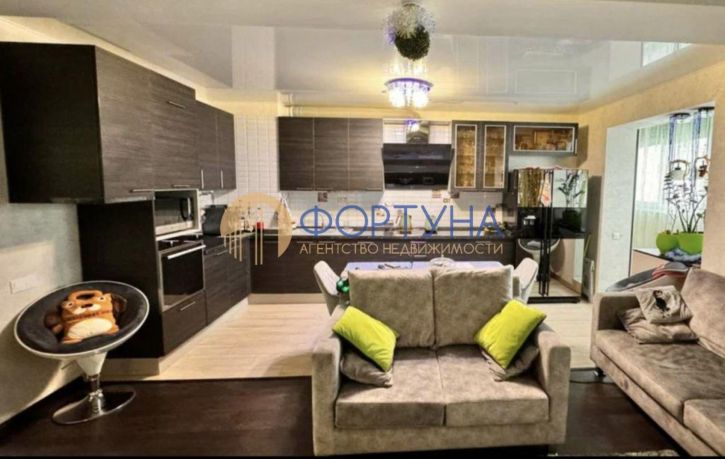 2-комн квартира Шумилова ул, 10