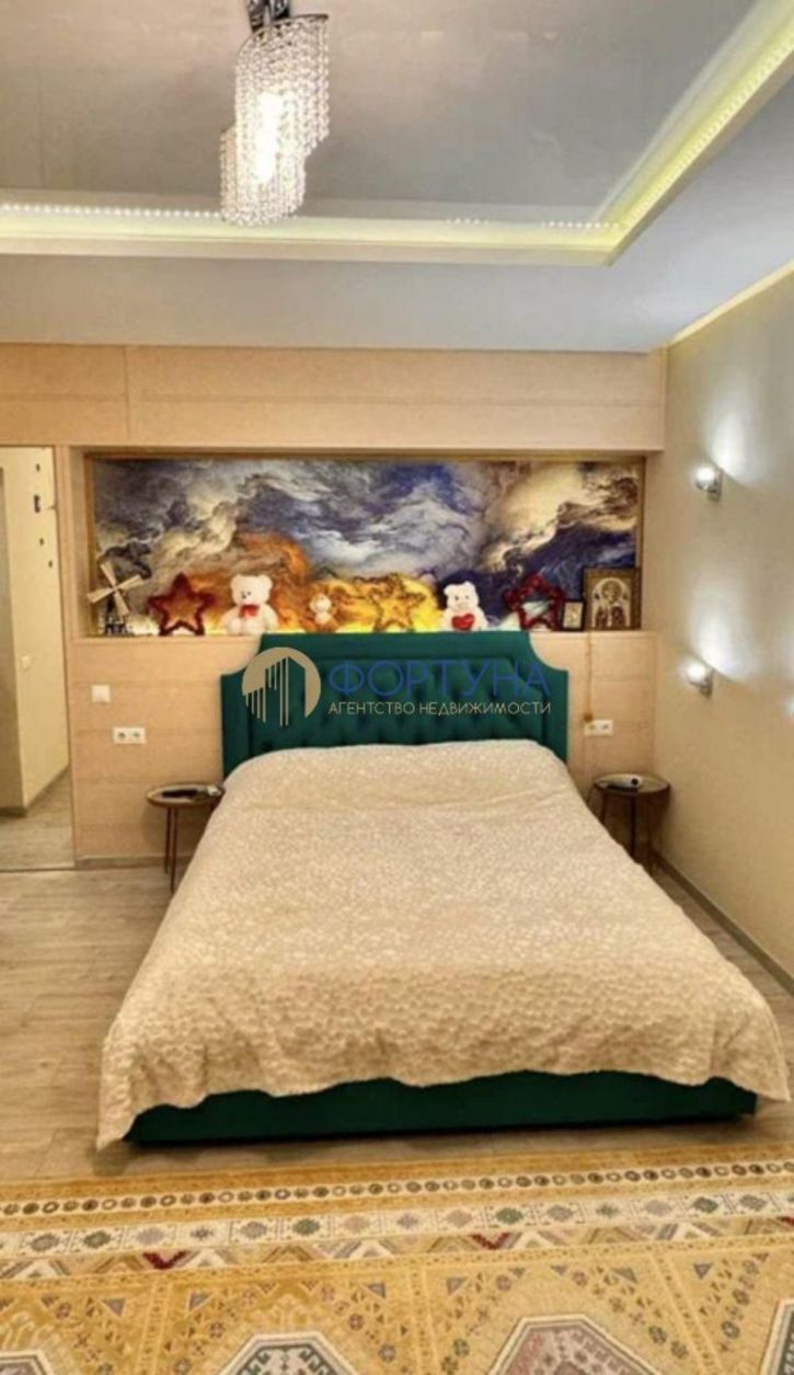 2-комн квартира Шумилова ул, 10