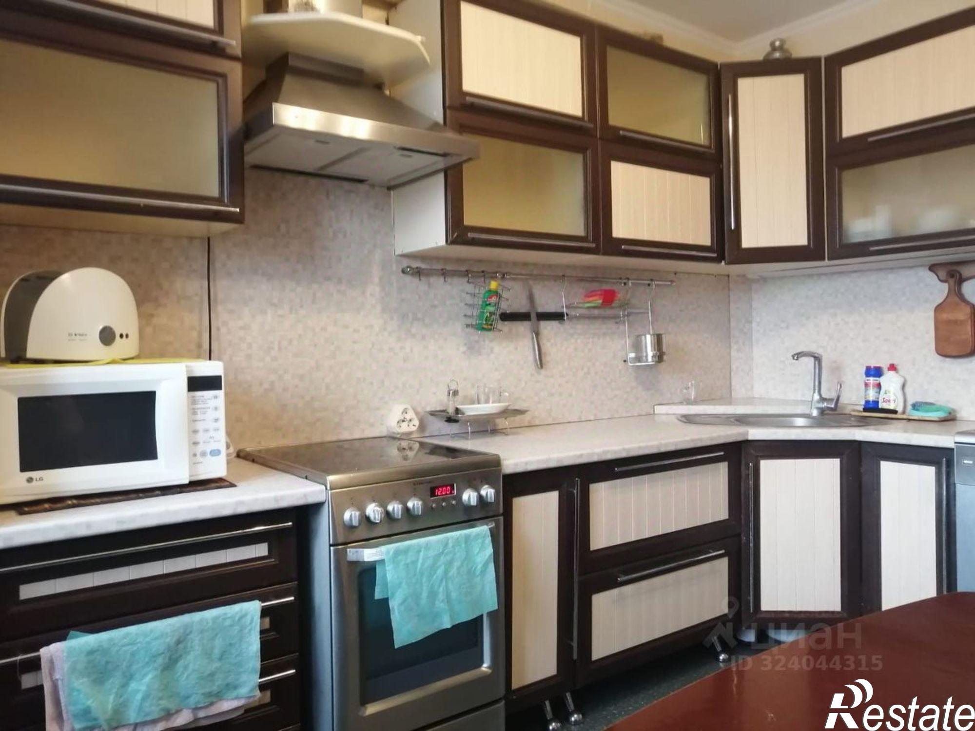 Сдать квартиру за 32 000 рублей на пр-кт Ватутина, 22б