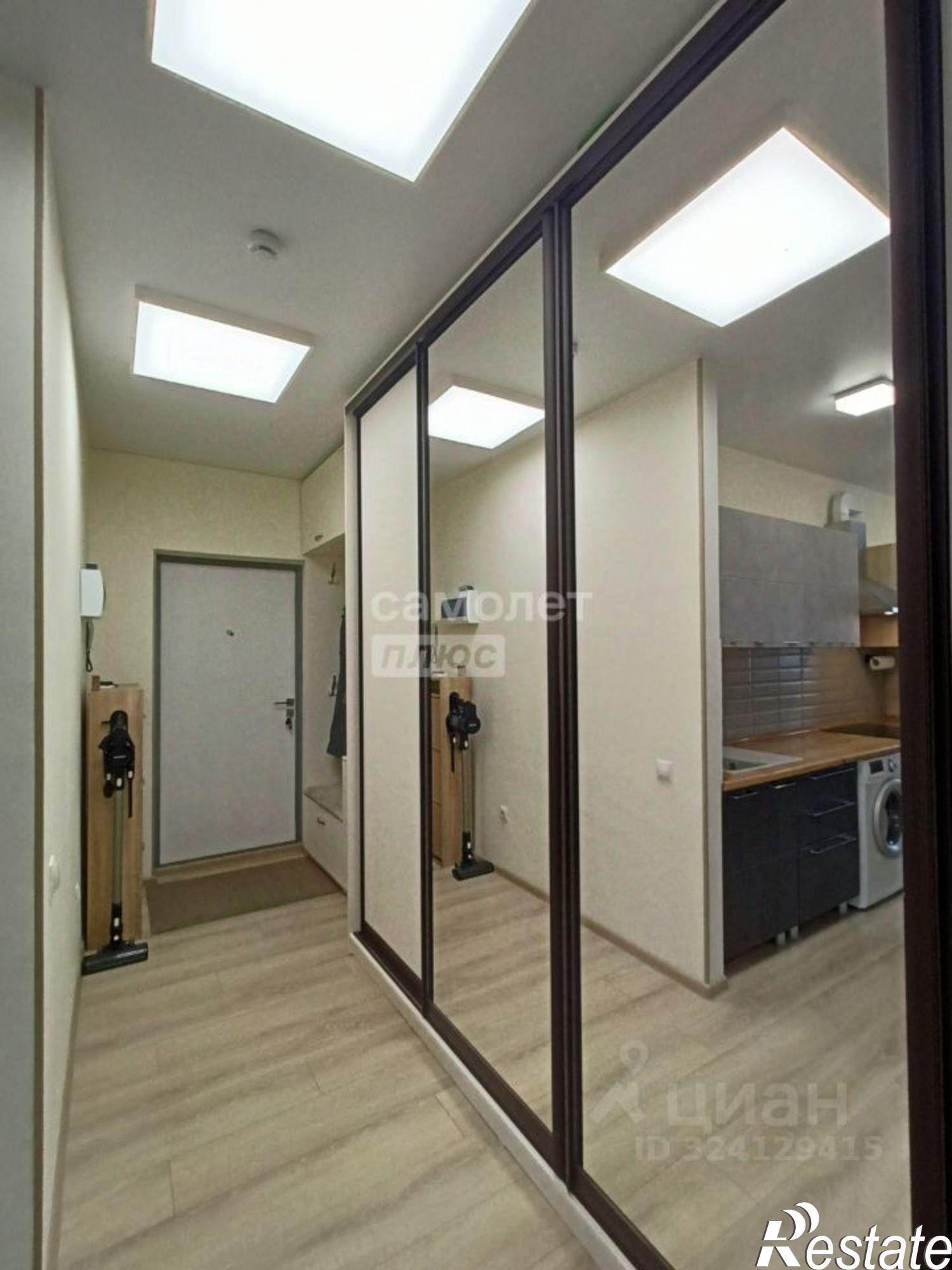 Купить квартиру за 5 900 000 рублей на Семейная улица, 31