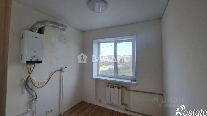 3-комн квартира ул Комарова, 1,  д. 1