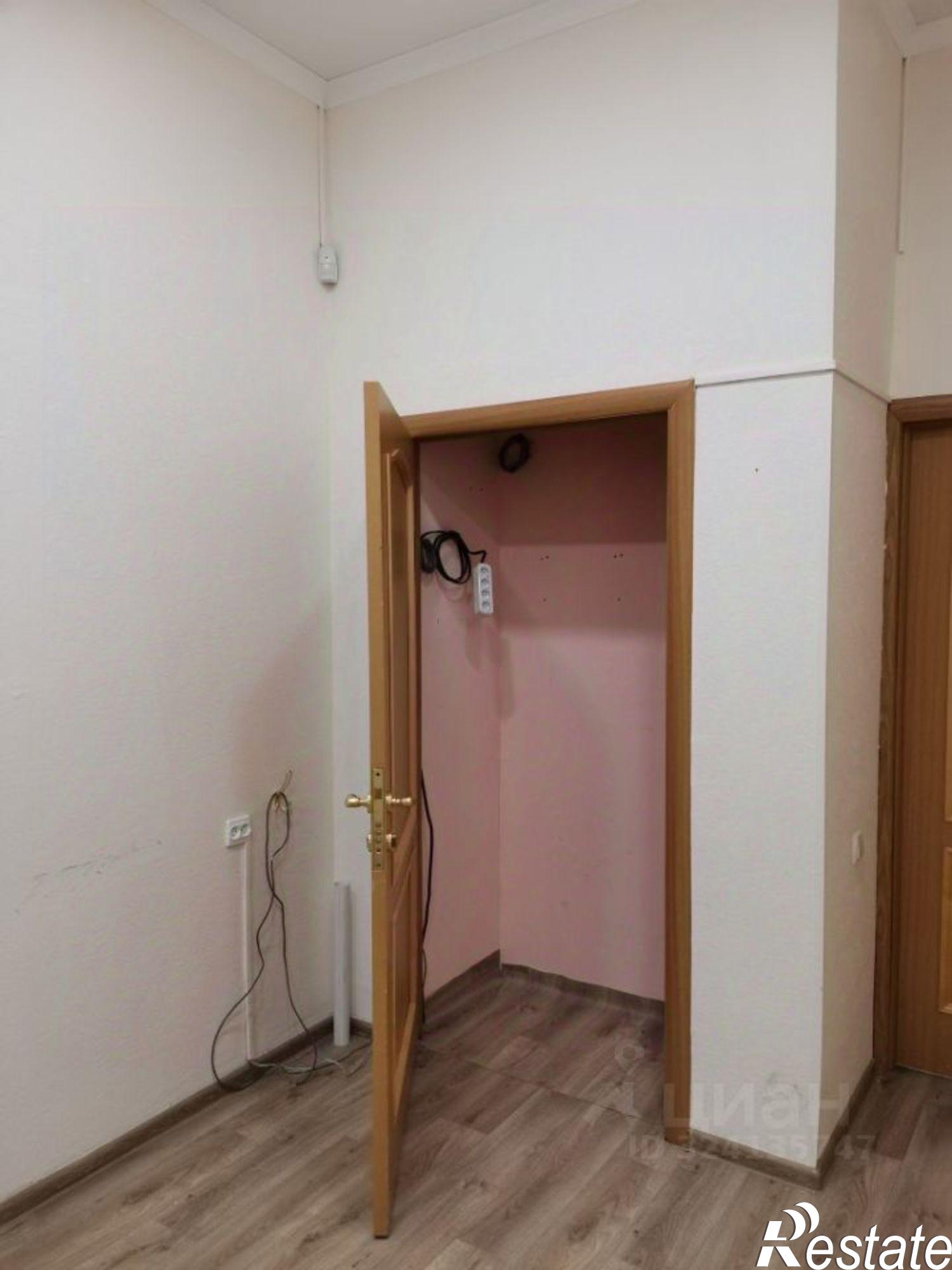 Купить офис, помещение под офис за 12 500 000 рублей на ул Щорса, 45к