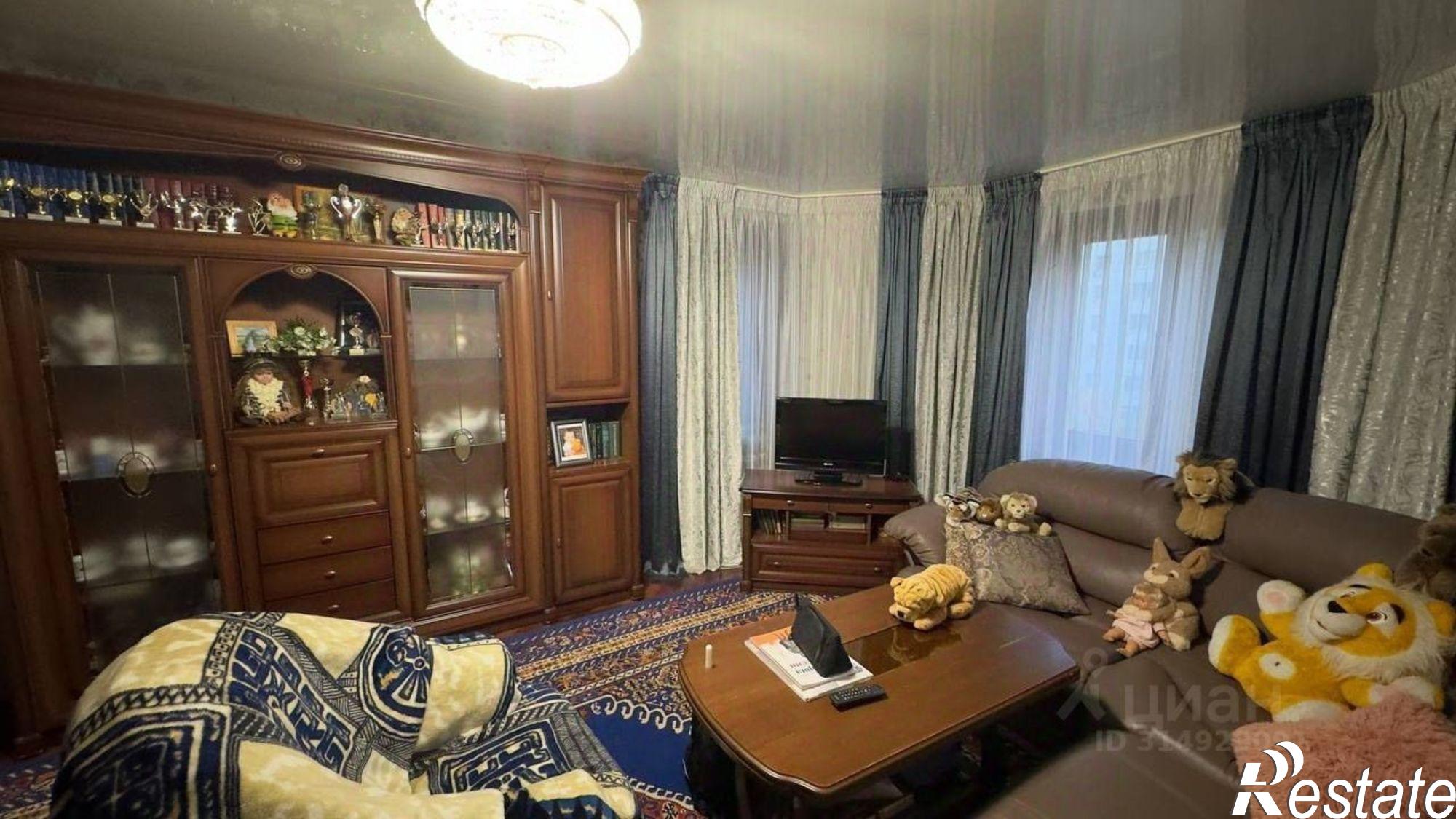 Купить квартиру за 9 990 000 рублей на ул Костюкова, 34