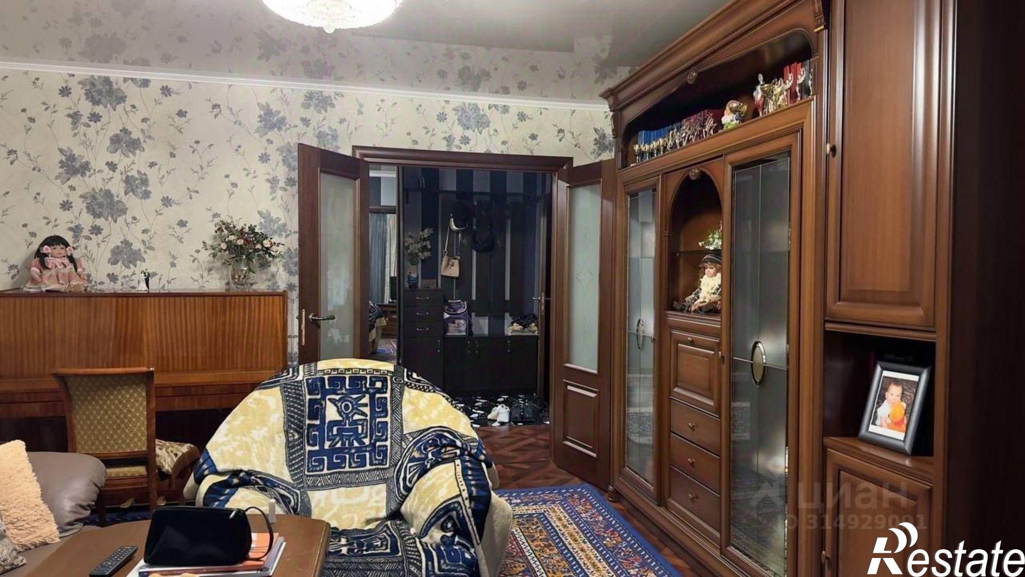 Купить квартиру за 9 990 000 рублей на ул Костюкова, 34