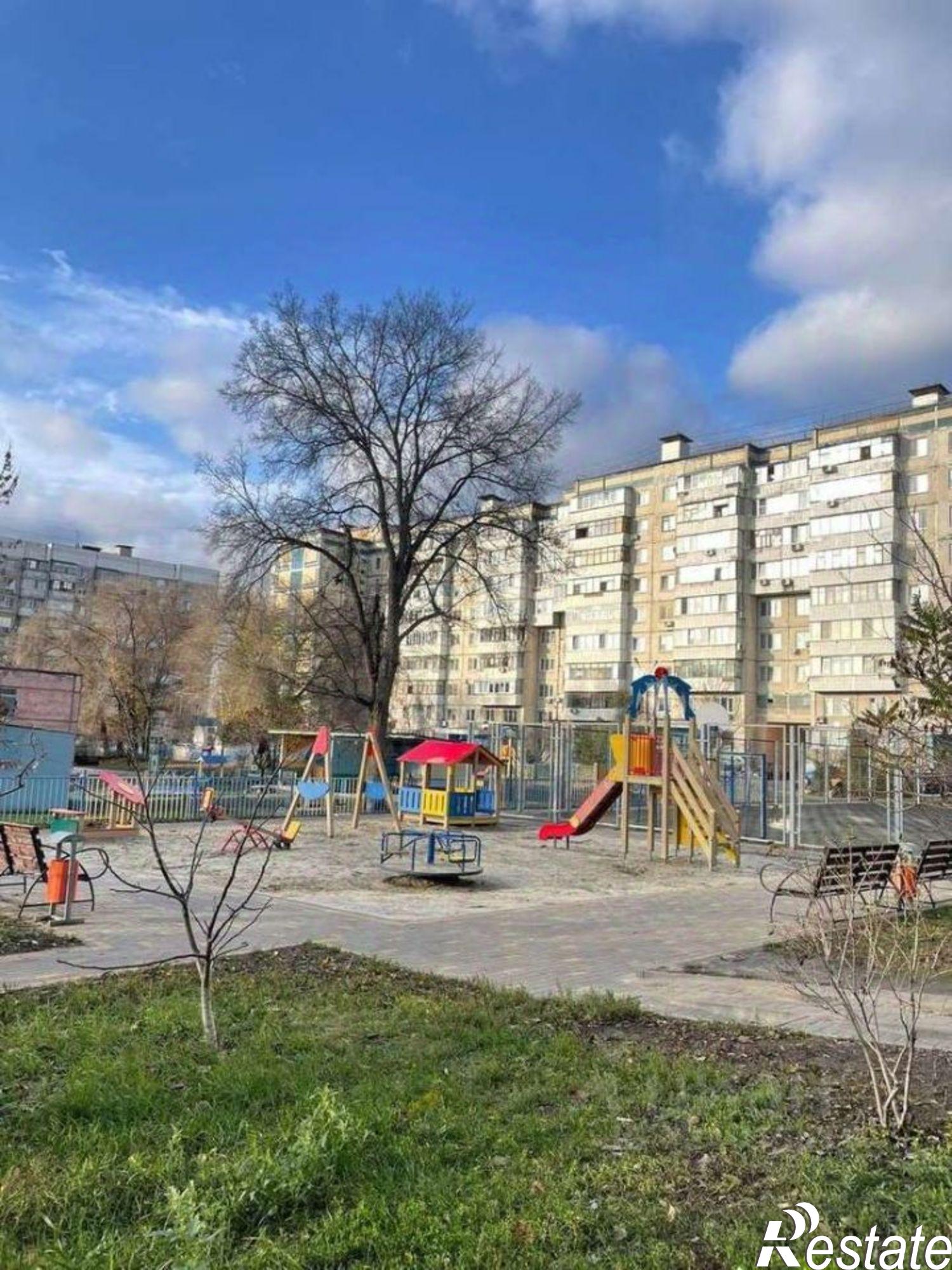 Купить квартиру за 7 800 000 рублей на проспект Славы, 129