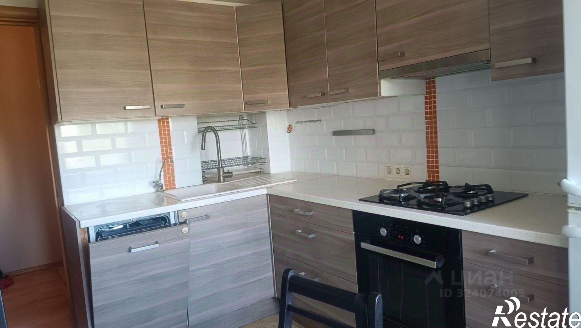 Купить квартиру за 8 200 000 рублей на улица Губкина, 41